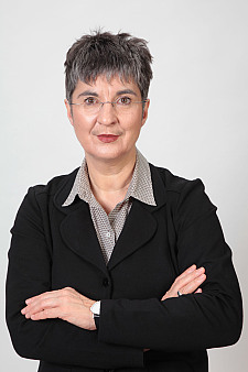 Dr. Iris Reuther