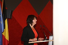 Bevollmächtige Ulrike Hiller bei ihrer Rede