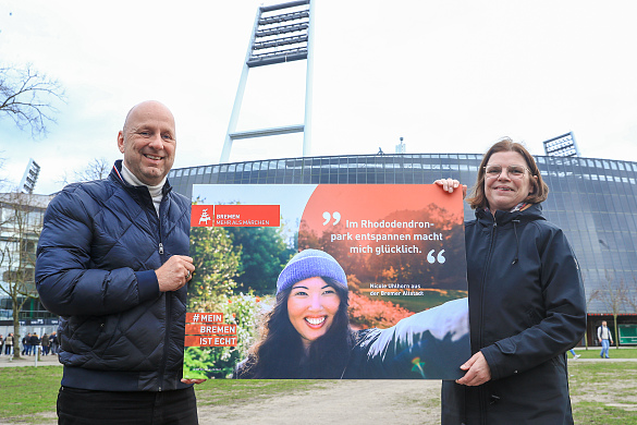 Wirtschaftssenatorin Kristina Vogt und WFB-Geschäftsführer Oliver Rau präsentieren die neue Binnenmarketingkampagne Mein Bremen ist echt. Foto: WFB | Frank Thomas Koch