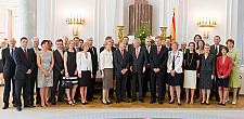 Bundesratpräsident Jens Böhrnsen im Kreis der Botschafter und Generalkonsuln