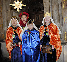 Die vier Majestäten Tin, Ton, Vincent und Juliette (von links) aus der Gemeinde St. Franziskus