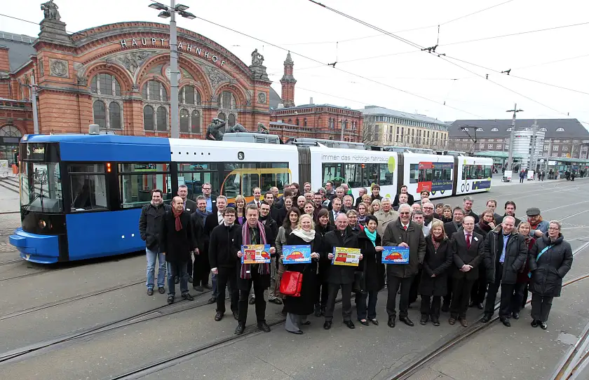 Die Expertinnen und Experten des Fachkongresses beim Fototermin