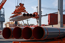 Verladung Großrohre mit Vakuumgeschirr