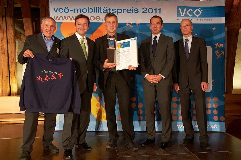 v.l.n.r.: Willi Nowak (VCÖ-Geschäftsführer), Niki Berlakovich (österreichischer Umweltminister), Michael Glotz-Richter (Vertreter des Senators für Umwelt Bremen), Christian Kern (ÖBB-Chef), Herbert Kasser (Generalsekretär des Bundesministeriums für Verkehr Innovation und Technologie) 