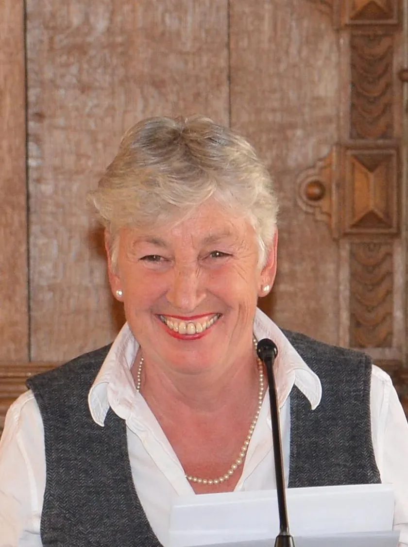 Monika Krumbholz