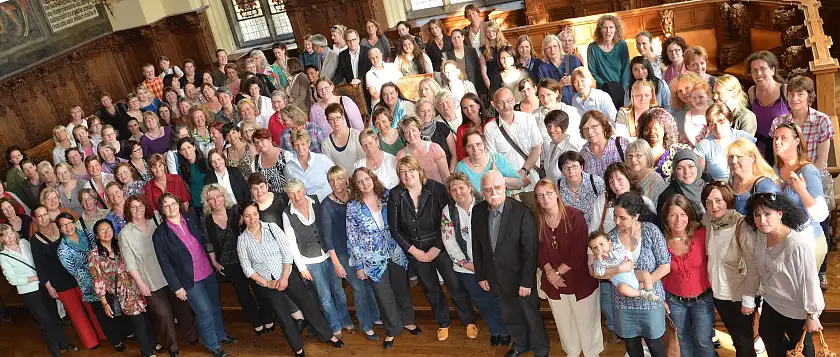 Aufstellung zum "Familienfoto" in der Oberen Rathaushalle