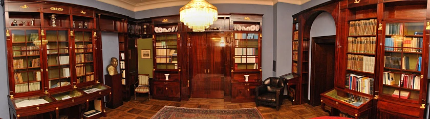 Das Bibliothekszimmer im Bremer Rathaus mit Möbeln nach dem Entwurf von Rudolf Alexander Schröder