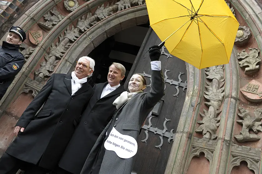 Ich bin von gestern: Manche der Eingeladenen nahmen es sportlich