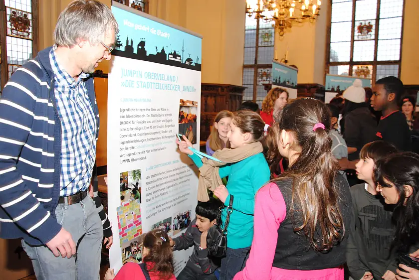 Rege Beteiligung an den Ausstellungsständen