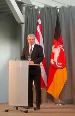 Bürgermeister Böhrnsen beim Festakt zum 50-jährigen Bestehen niedersächsisch-bremischer Zusammenarbeit