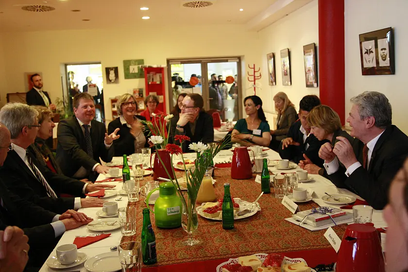 Gesprächsrunde mit dem Bundespräsidenten in Tenever