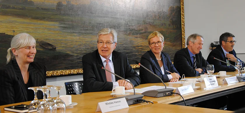 Zogen positive Bilanz der Türkei-Reise: (von links) Wiebke Hamm (Vize-Präses Handelskammer Bremen), Bürgermeister Jens Böhrnsen, Bildungssenatorin Prof. Dr. Eva Quante-Brandt, Bremens Polizeipräsident Lutz Müller und WFB Chef Andreas Heyer 