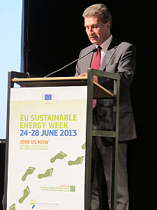 EU-Kommissar Günther Oettinger bei der Preisverleihung