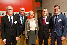von links: Prof. Dr. Bernd Scholz-Reiter, Prof. Dr. Peter Strohschneider, Senatorin Prof. Dr. Eva Quante-Brandt, Prof. Dr. Michael Schulz, Prof. Dr. Steffen Mau