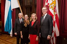 Frank Dreeke, Vorstandsvorsitzender der BLG LOGISTICS GROUP, Päivi Luostarinen, Finnlands Botschafterin in Berlin, Annaleena Mäkilä, Executive Director Finnish Port Association, Jens Böhrnsen, Bürgermeister der Freien Hansestadt Bremen (v.r.)