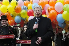 Bürgermeister Jens Böhrnsen hält die Eröffnungsrede