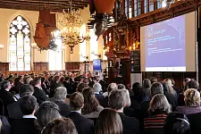 Fit für den Klimawandel - Im Bremer Rathaus findet derzeit die Abschlusskonferenz des fünfjährigen Forschungsprojekts nordwest2050 mit über 250 Gästen aus der ganzen Welt statt (© econtur/Wagner)