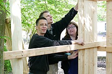 Bau eines Gartenhäuschens: Martin Wind, Rolf Diener, Anja Stahmann