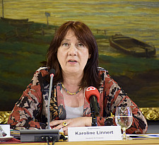 Bürgermeisterin Karoline Linnert während der heutigen Pressekonferenz im Bremer Rathaus