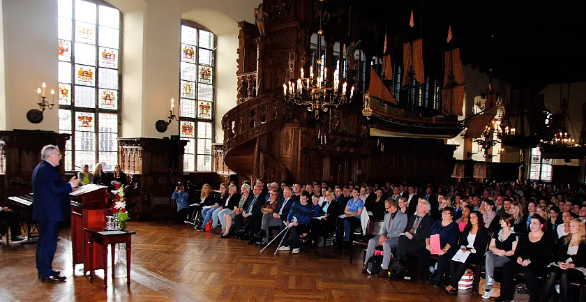 Junge Menschen im Einsatz für Bremen - 231 neu eingestellte Auszubildende bei der Begrüßungsfeier im Rathaus