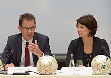 Bundesminister Dr. Gerd Müller und Bremens Staatsrätin Ulrike Hiller