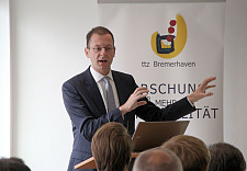 Impulsvortrag von Senator Günthner als Gastredner bei der Neubau-Einweihung des Instituts für Lebensmitteltechnologie und Bioverfahrenstechnik am ttz Bremerhaven