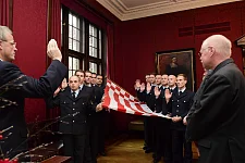Vereidigung mit der Bremer "Speckflagge" im Rathaus