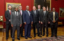 Trafen sich im Vorfeld der Bremer Unternehmergespräche im Bremer Rathaus (v.l.n.r): Jeff Traywick, Bereichsleiter der Birmingham Business Alliance, , Jonathan F. Austin, Vorsitzender des Stadtrates von Birmingham, Andreas Heyer, Vorsitzender der Geschäftsführung der WFB Wirtschaftsförderung Bremen GmbH, William A. Bell, Bürgermeister der Stadt Birmingham, Staatsrat Dr. Heiner Heseler, Andreas Gerber, Teamleiter Internationale Akquisition bei der WFB, Kirk Atkinson, Bremeninvest-Office Atlanta, und Sylvester Lavender, Finanzvorstand der Flughafenbehörde von Birmingham