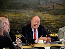 Staatsrat Heseler: „Die positive Entwicklung beim Massengut führt zu einer kräftigen Belebung des Hafengeschäfts am Standort Bremen-Stadt.“ 