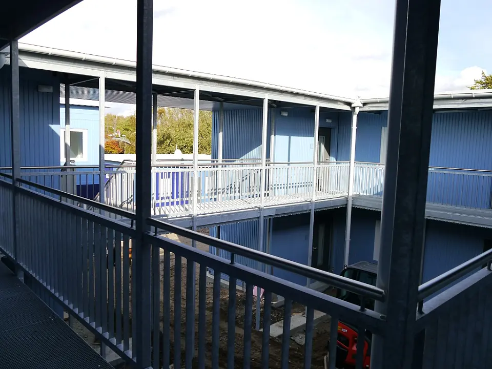 Das Foto zeigt den ersten Bauabschnitt / Steingutstraße unmittelbar vor der Eröffnung im Oktober 2014 