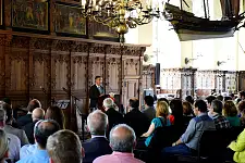 Bürgermeister Sieling spricht in der Oberen Rathaushalle