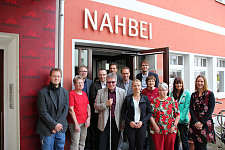 Gruppenbild u.a. mit den beiden Behindertenbeauftragten, Verena Bentele und Dr. Joachim Steinbrück (Mitte)