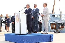 Bundespräsident Gauck in seiner Eröffnungsrede:  "See, Wind und Wellen und dazu diese Stimmung im Hafen, die imposanten Schiffe – da geht mir als Küstenmensch das Herz auf" 