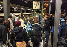 Ankunft der Flüchtlinge aus Ungarn (über München) am Bremer Hauptbahnhof