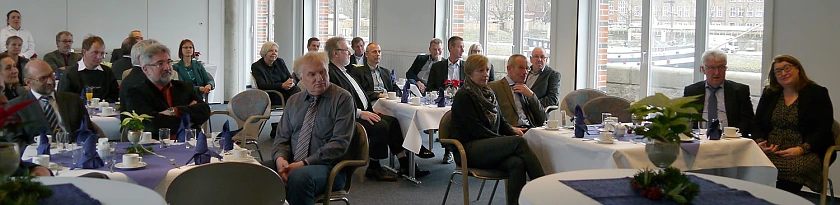 Die offizielle Verabschiedung von Wilfried Hautop fand im Rahmen einer Feierstunde im kleinen Kreis im Gästehaus der Universtität Bremen auf dem Teerhof statt