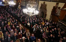 Viele Ehrenamtliche waren der Einladung der Senatorin in die Obere Rathaushalle gefolgt