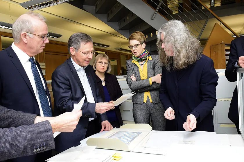 Spannende Einblicke in das Archiv der Forschungsstelle Osteuropa