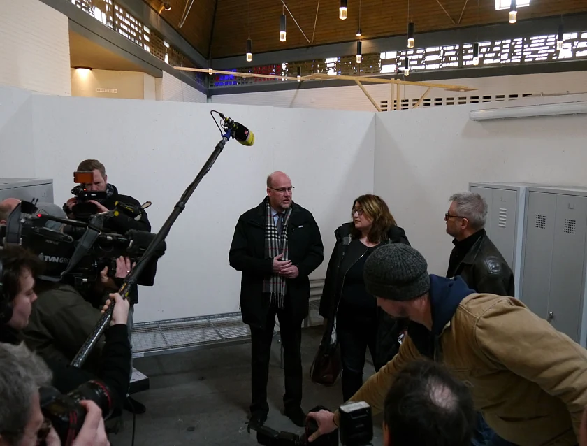 Großes Medieninteresse: Renke Brahms, Senatorin Anja Stahmann, Berthold Reetz