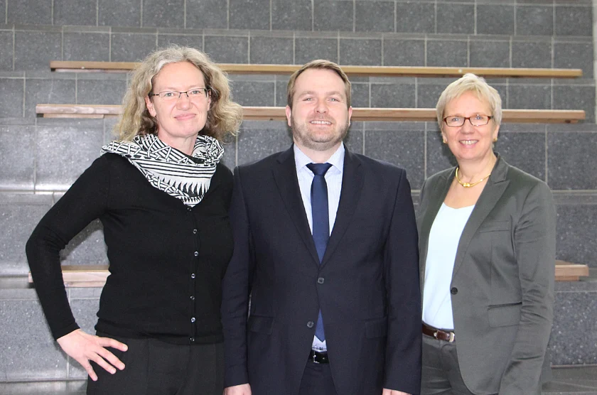 v.l.: Christiane Stork, Körber-Stiftung, Thomas Külle, Nordmetall-Stiftung und Senatorin Eva Quante-Brandt