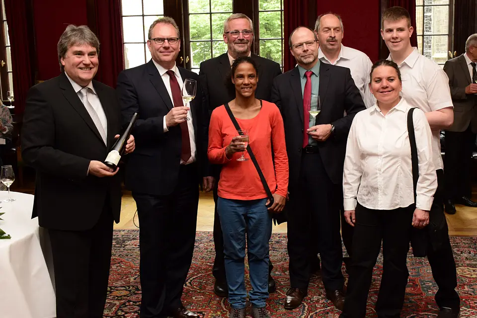 Freude über den neuen Senatswein