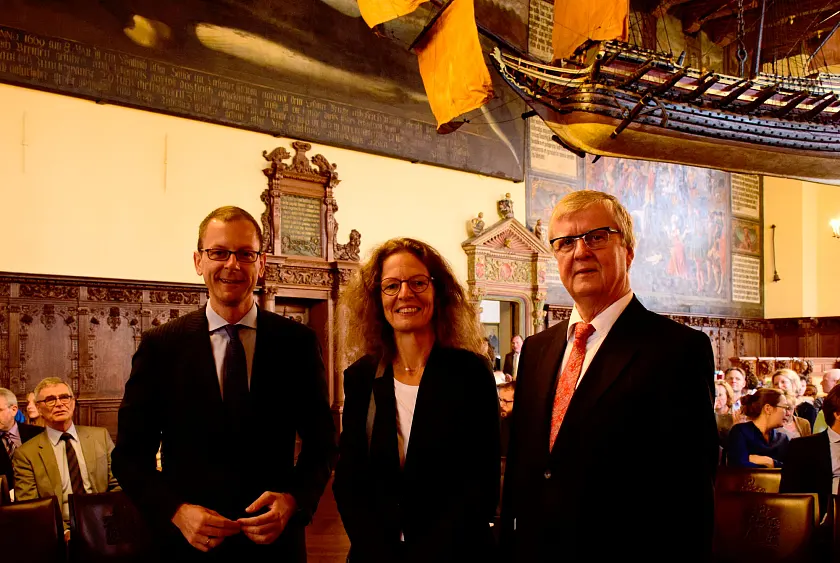 Wechsel an der Spitze des Amtsgerichts Bremen: (v.l.) Senator Martin Günthner, Ann-Marie Wolff, Klaus Schlüter