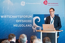 Senator Günthner eröffnete das Offshore-Forum auf Helgoland