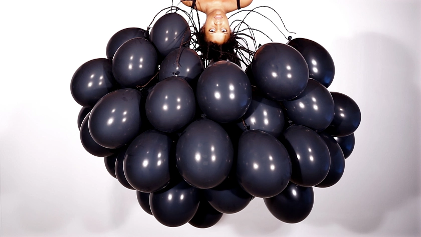 Foto: MwangiHutter, Nothing Solid, 2015,  © MwangiHutter