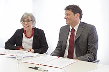 Roswitha Bethe und Staatsrat Frank Pietrzok