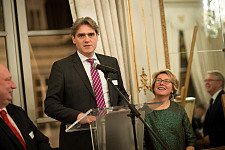 Auszeichnung für das Projekt Luneplate: bremenports-Geschäftsführer Robert Howe bei der Preisverleihung in Brüssel