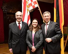 Doyen Honorarkonsul Volker Kröning, Doyenne Generalkonsulin Elizabeth Bogosian und Bürgermeister Carsten Sieling
