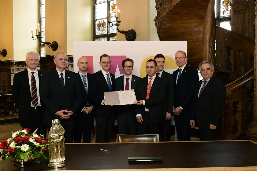 Team Germany für den IAC 2018: Das Deutsche Zentrum für Luft- und Raumfahrt (DLR), OHB, Airbus Defence and Space, Airbus Safran Launchers, MT Aerospace, ZARM und das Land Bremen