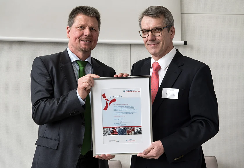 Klimaschutzbetrieb – Urkundenübergabe an die Firma A.W. Dienemann GmbH & Co. KG 