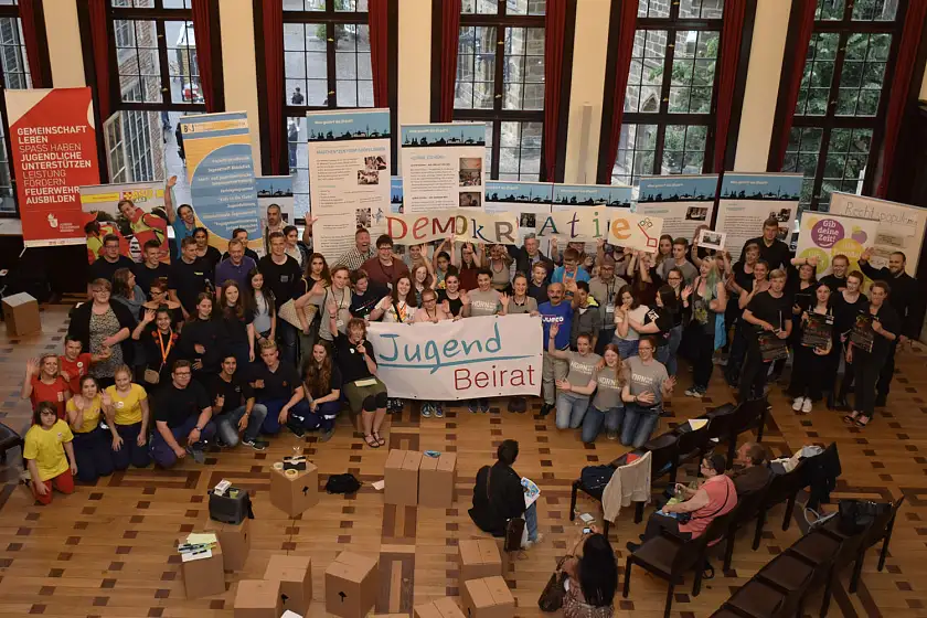 Eine Fotoaktion als Zeichen für die DEMOKRATIE