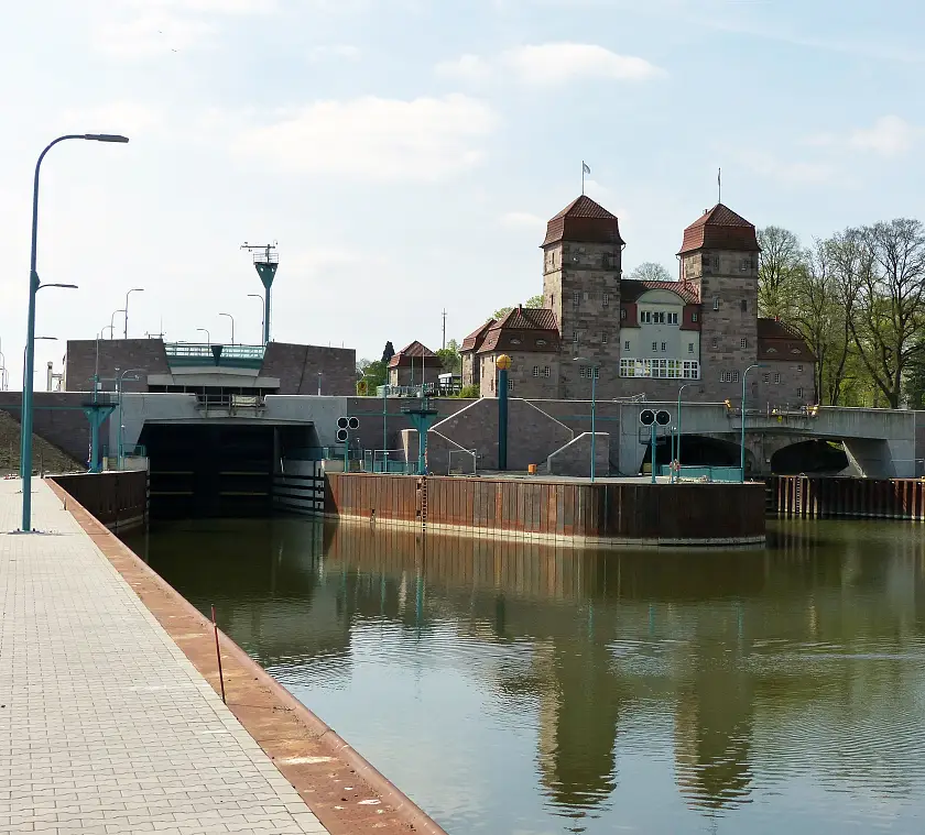Neue Weserschleuse Minden 
